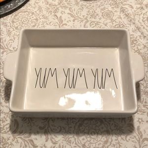 Rae Dunn casserole dish (YUM YUM YUM)